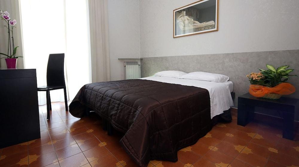 Roma Room Hotel Buitenkant foto