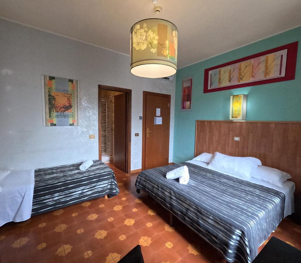 Roma Room Hotel Buitenkant foto